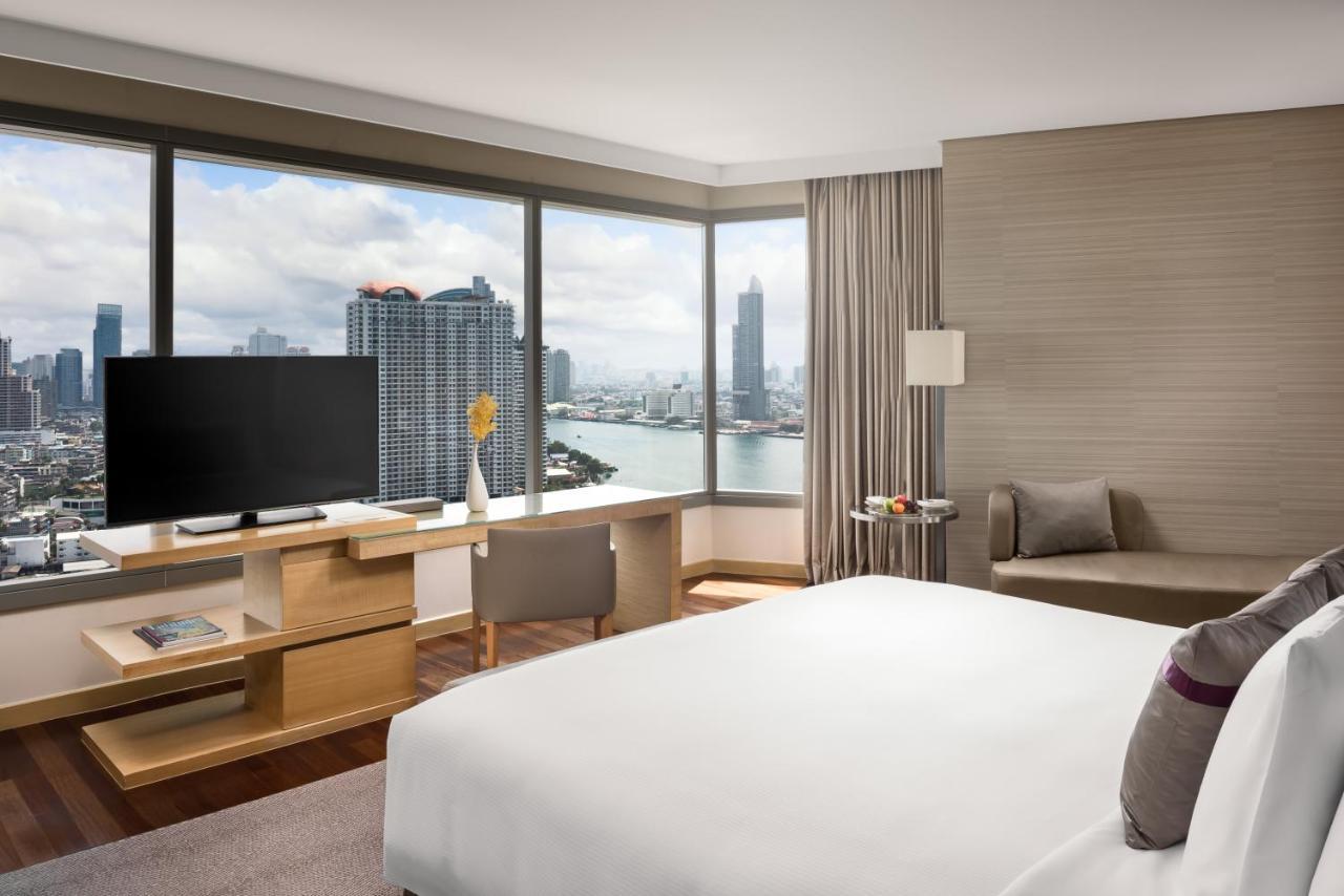 Avani Plus Riverside Bangkok Hotel Exterior photo